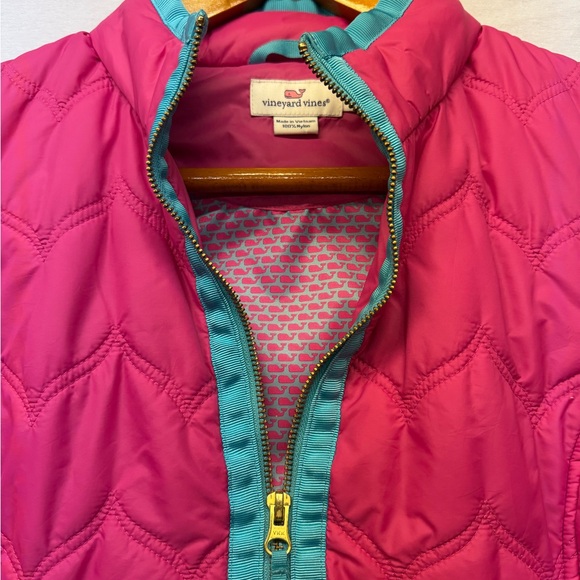Vineyard Vines Fuchsia Quilted Puffer Vest with Teal Accents small - Picture 2 of 9